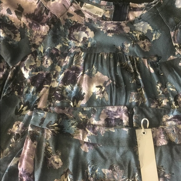 Dra Floral Outfit - Picture 7 of 8